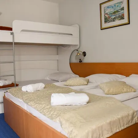 Sirena Hvar Отель