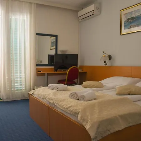 Sirena Hvar - New In 2026 Готель 3*