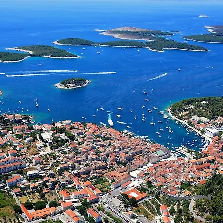 Sirena Hvar - New In 2026 3* Хвар